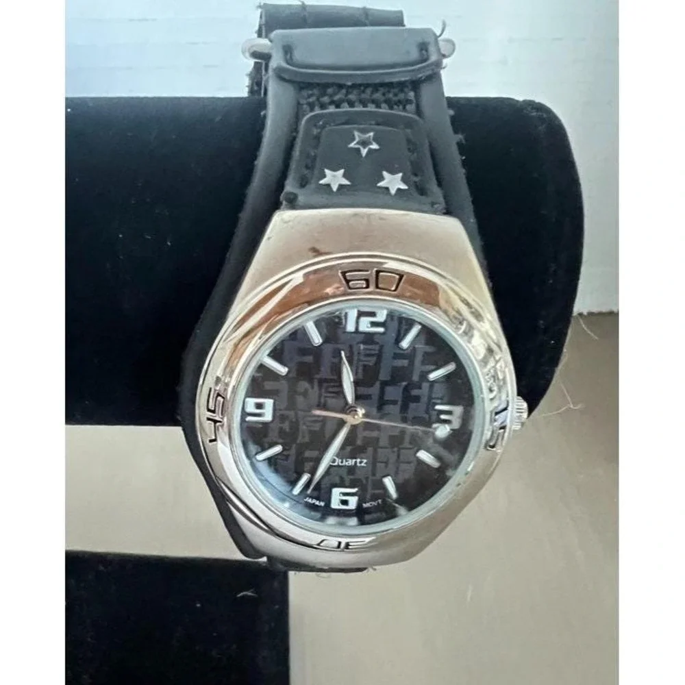 Y2K Watch Working Japan Movt Retro 2000s Star Strap Chunky Case Graphic Monogram